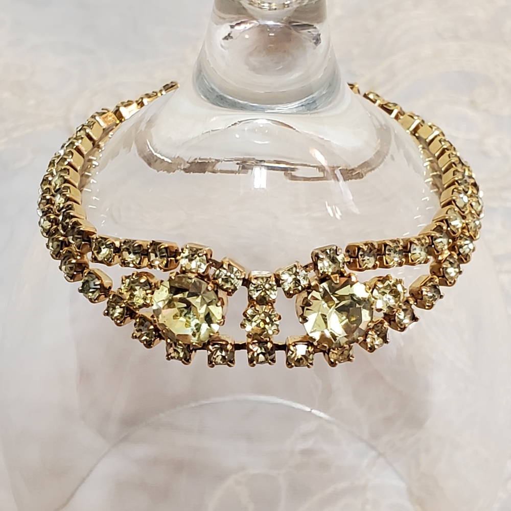 Weiss Rhinestone Tennis Bracelet